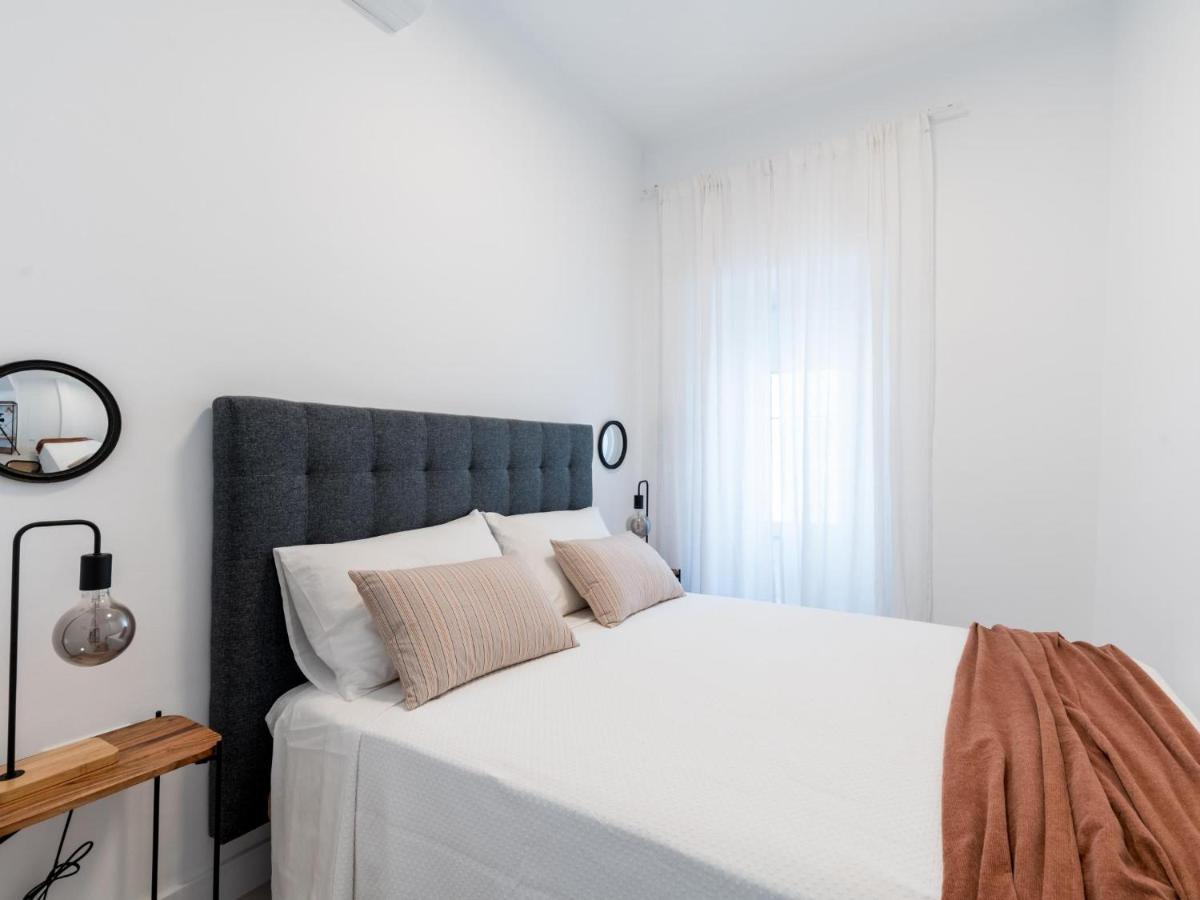 Unique Homes La Juderia Parking & Jacuzzi Севиля Екстериор снимка
