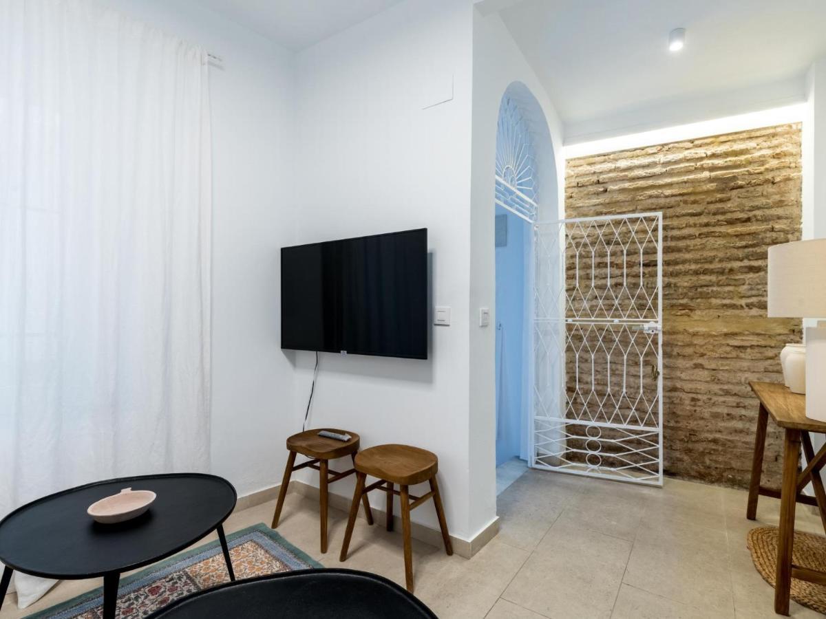 Unique Homes La Juderia Parking & Jacuzzi Севиля Екстериор снимка