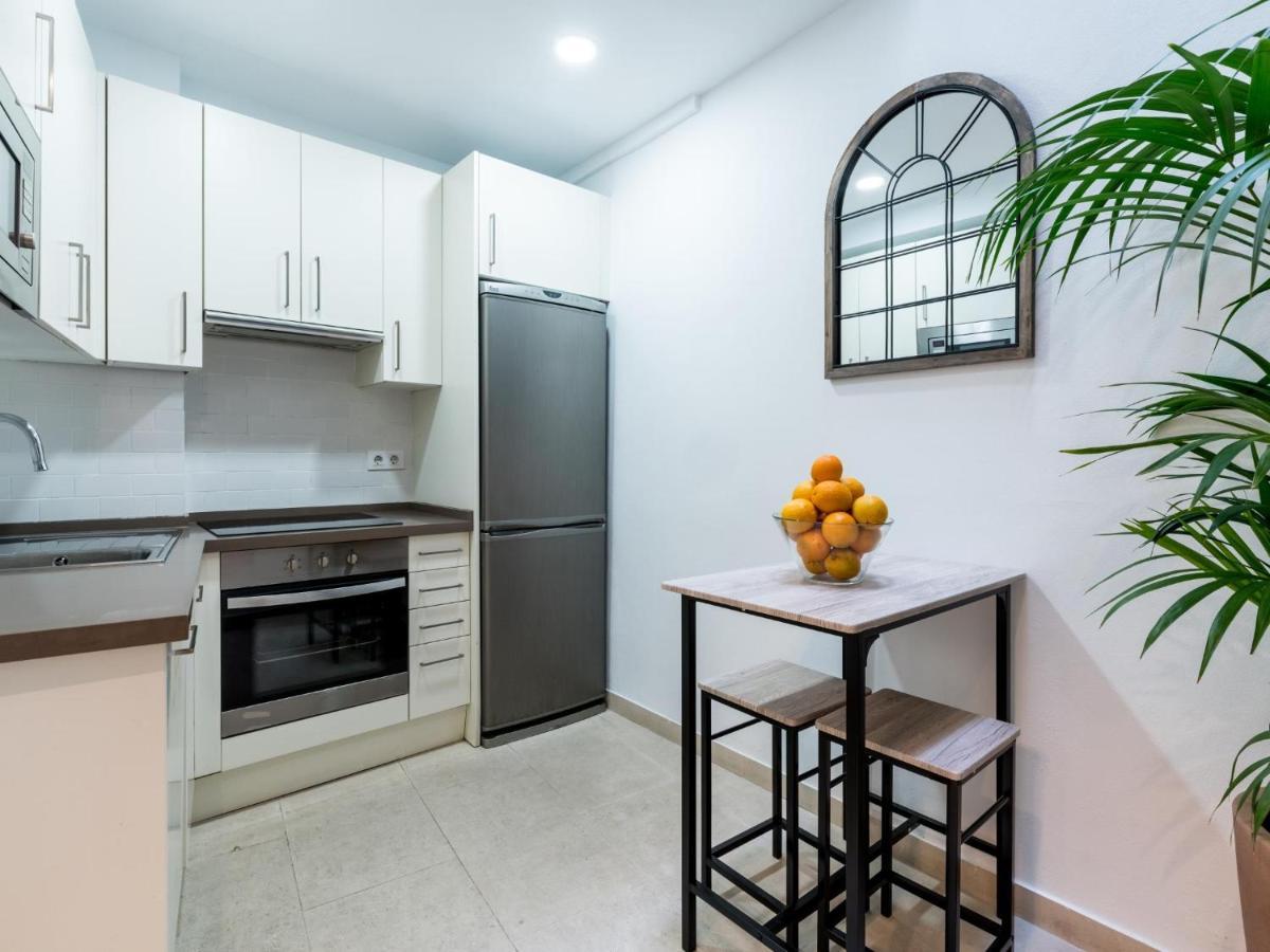 Unique Homes La Juderia Parking & Jacuzzi Севиля Екстериор снимка