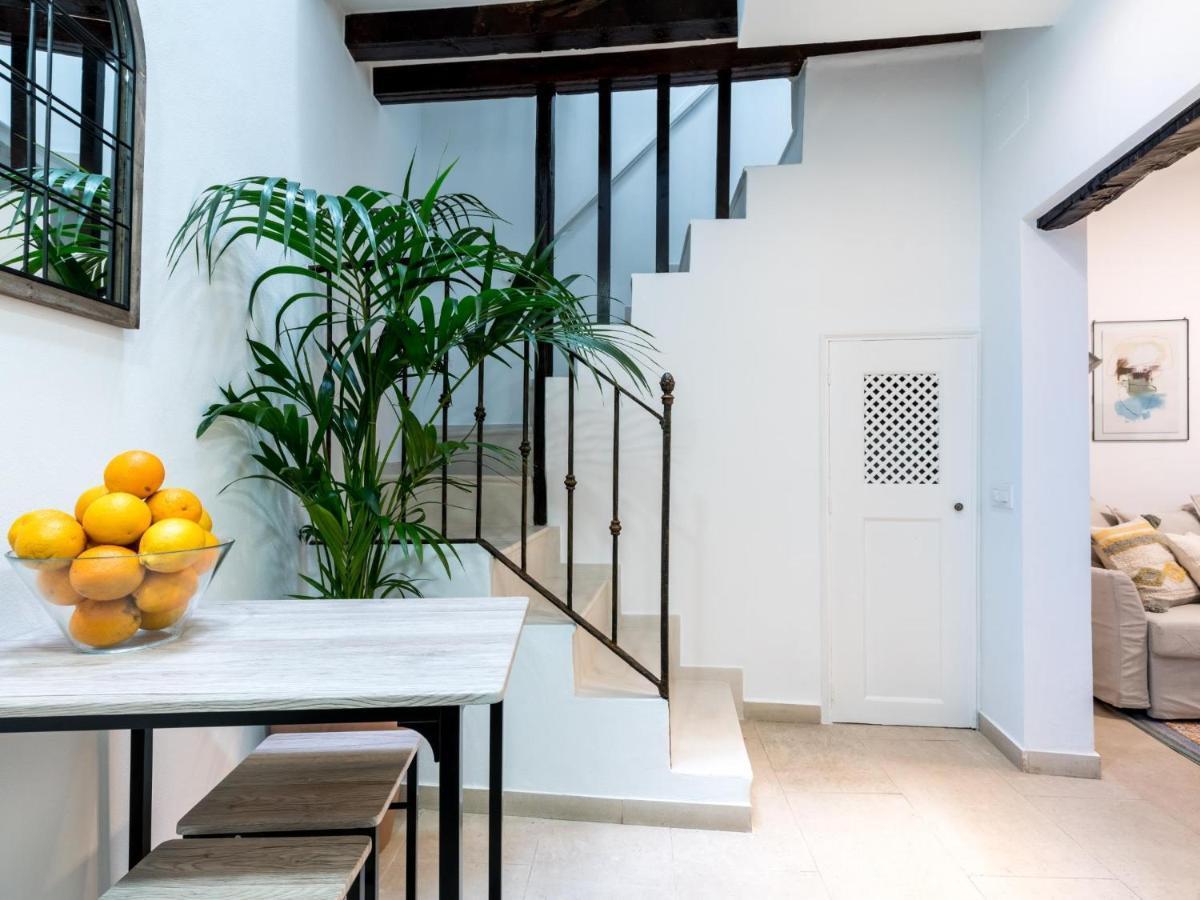 Unique Homes La Juderia Parking & Jacuzzi Севиля Екстериор снимка