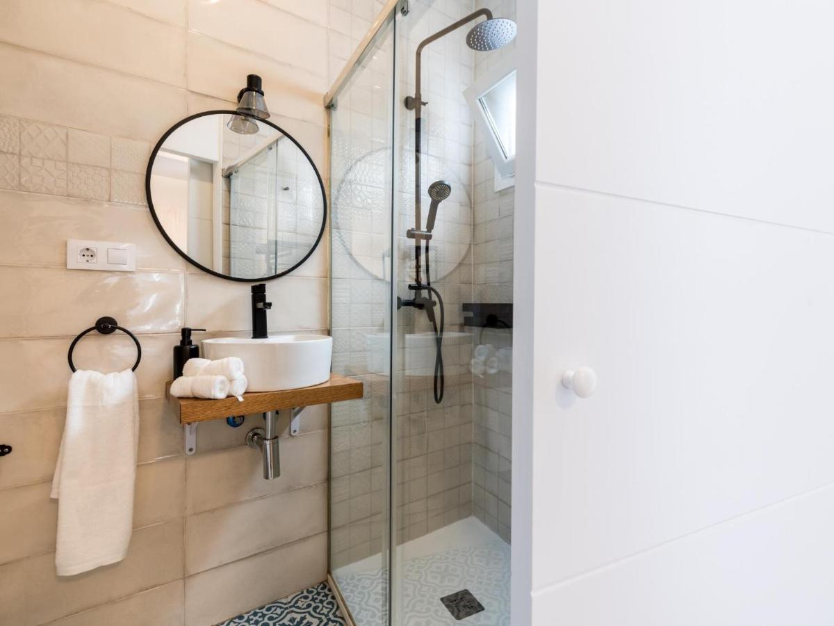 Unique Homes La Juderia Parking & Jacuzzi Севиля Екстериор снимка