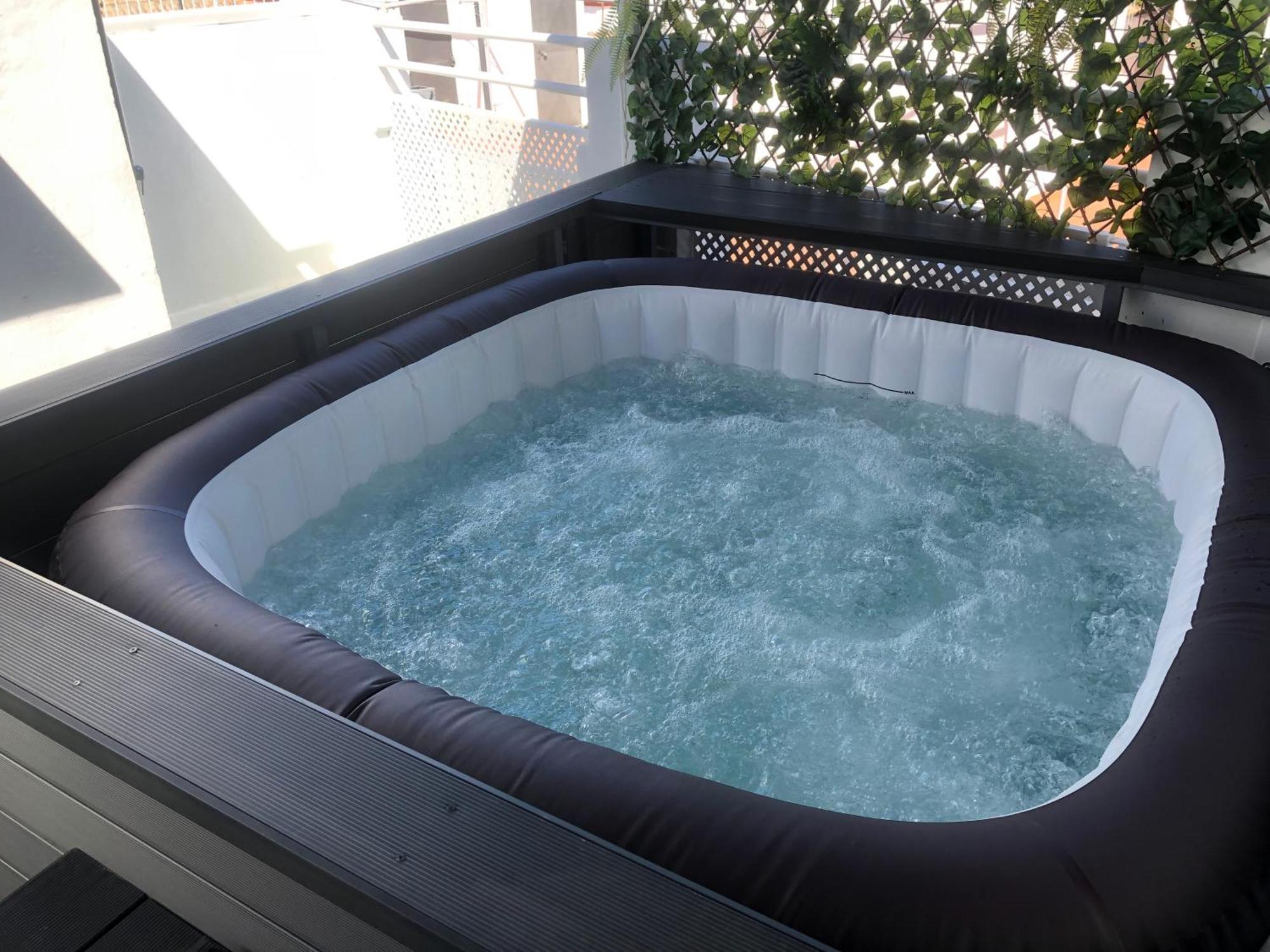 Unique Homes La Juderia Parking & Jacuzzi Севиля Екстериор снимка